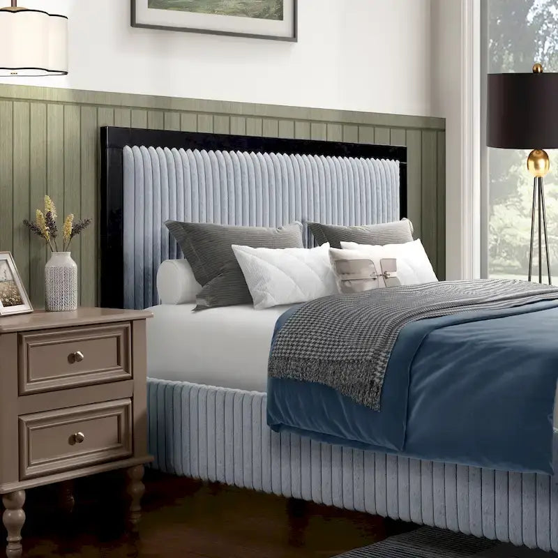 Christopher Knight Home Upholstered Platform Bed with Soft Headboard - King/Queen Size 2
