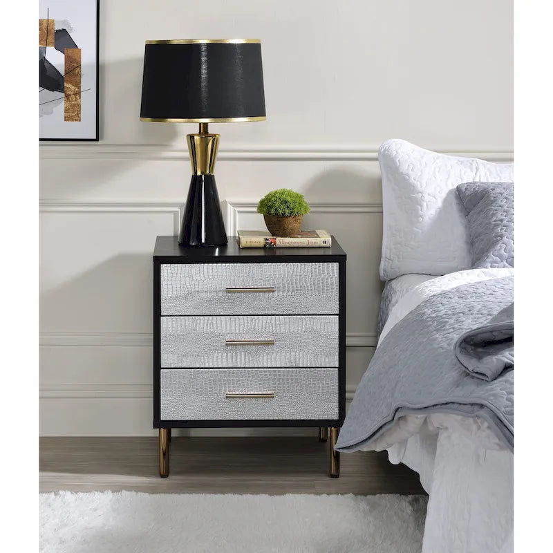 Solid Wood 3-Drawer Bachelors Chest - Stylish Storage Cabinet with Wooden Handles for Bedroom and Living Room 2