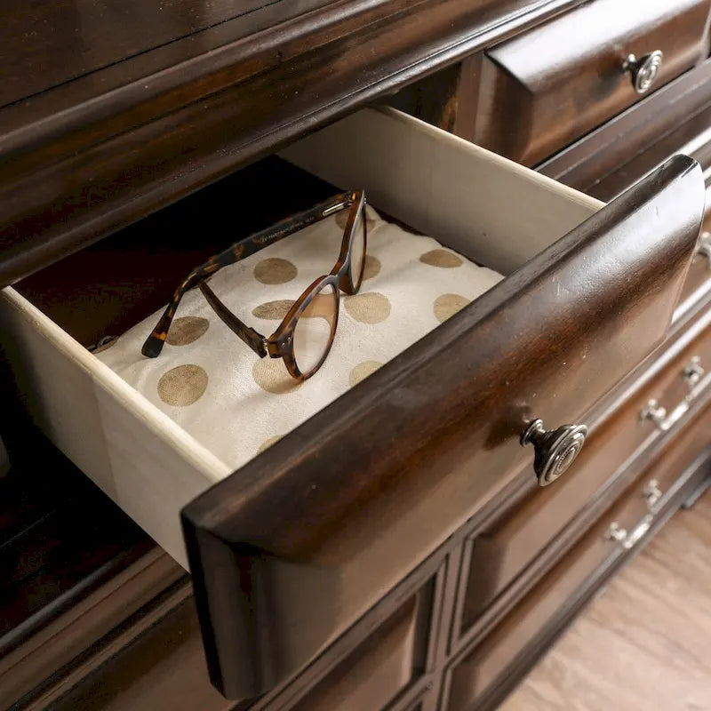 Oslo Classic 2-Piece Dresser and Mirror Set with 10 Drawers by Furniture of America 3
