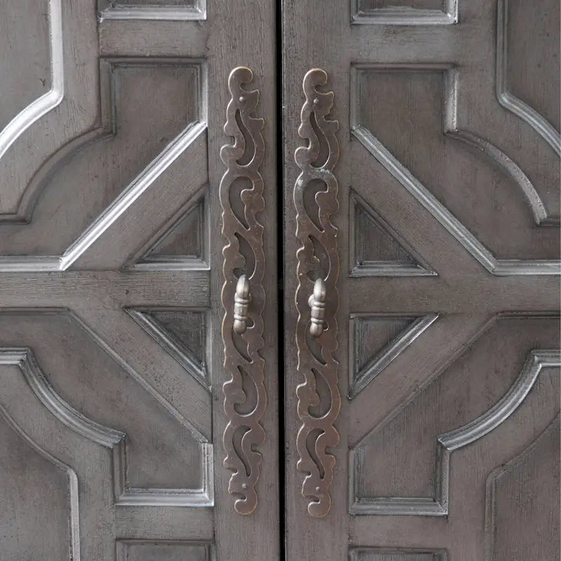 Chanters Solid Wood 2-Door Decorative Cabinet 7