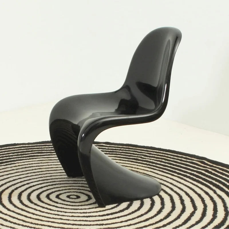 Set of 4 Penton Chairs with Glossy Finish 4