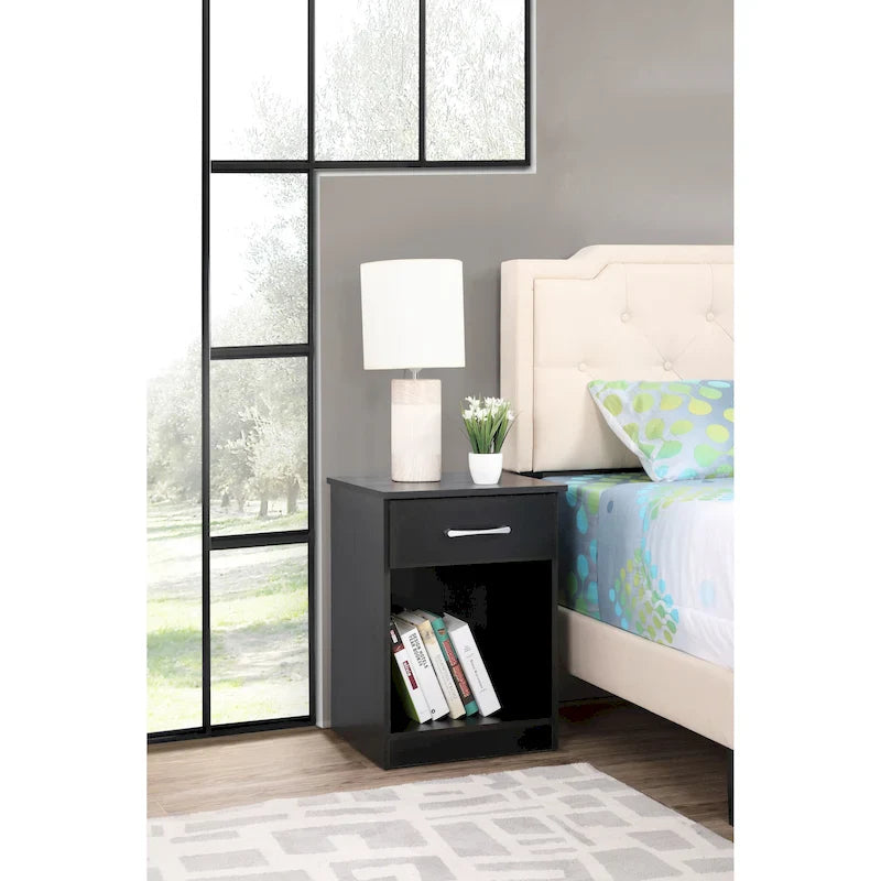 Lindsey Nightstand with 1 Drawer 38