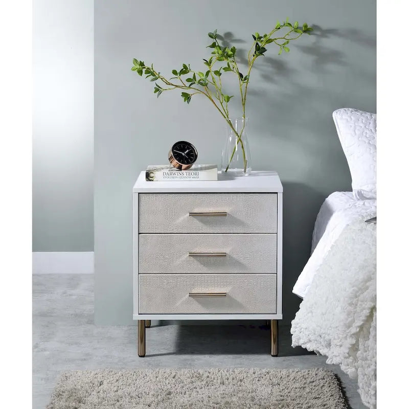 Nightstand with 3 Drawers and Metal Legs 3