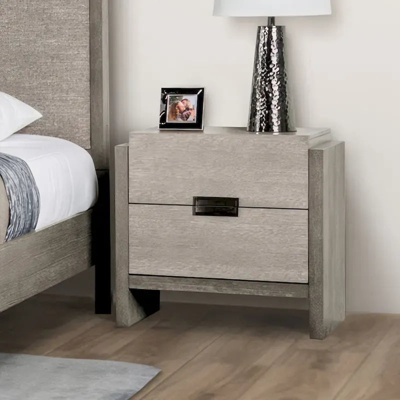 Furniture of America Cruz Modern Gray Solid Wood 5-Piece Bedroom Set: Includes Bed, 2 Nightstands, Dresser, and Mirror 6