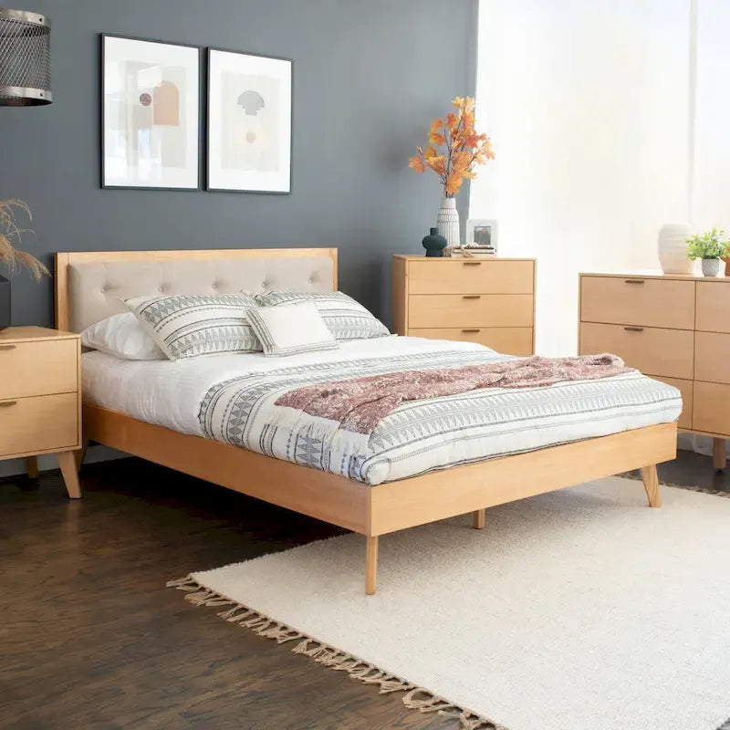 Carter 4-Piece Queen Bedroom Set in Natural Wood Finish 1