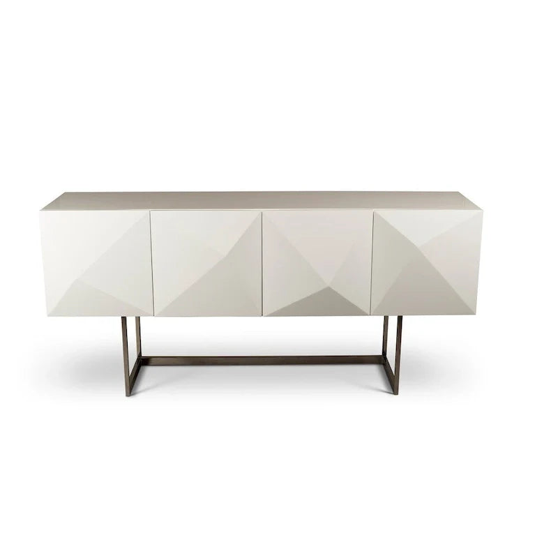 Buffet Display Figure 15
